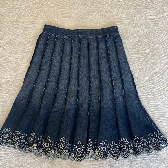 Terra Nostra Dresses & Skirts - Y2K Blue Denim Midi Skirt with Scalloped Eyelet Hem